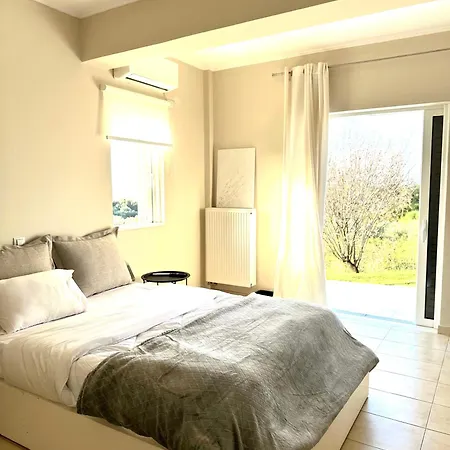 Grand Afroditi Lux Holiday home *